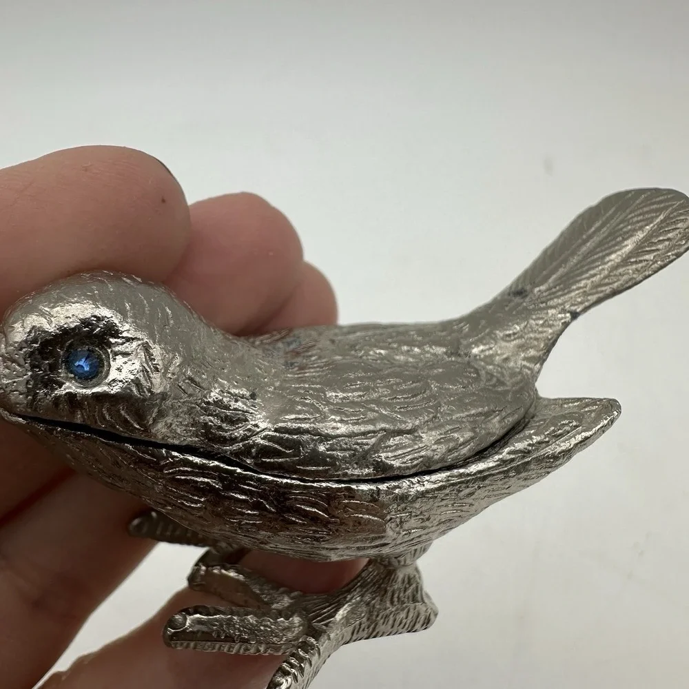 Vintage‎ FLORENZA Silver Cast Metal Green Rhinestone Eyed Bird Trinket Box 3